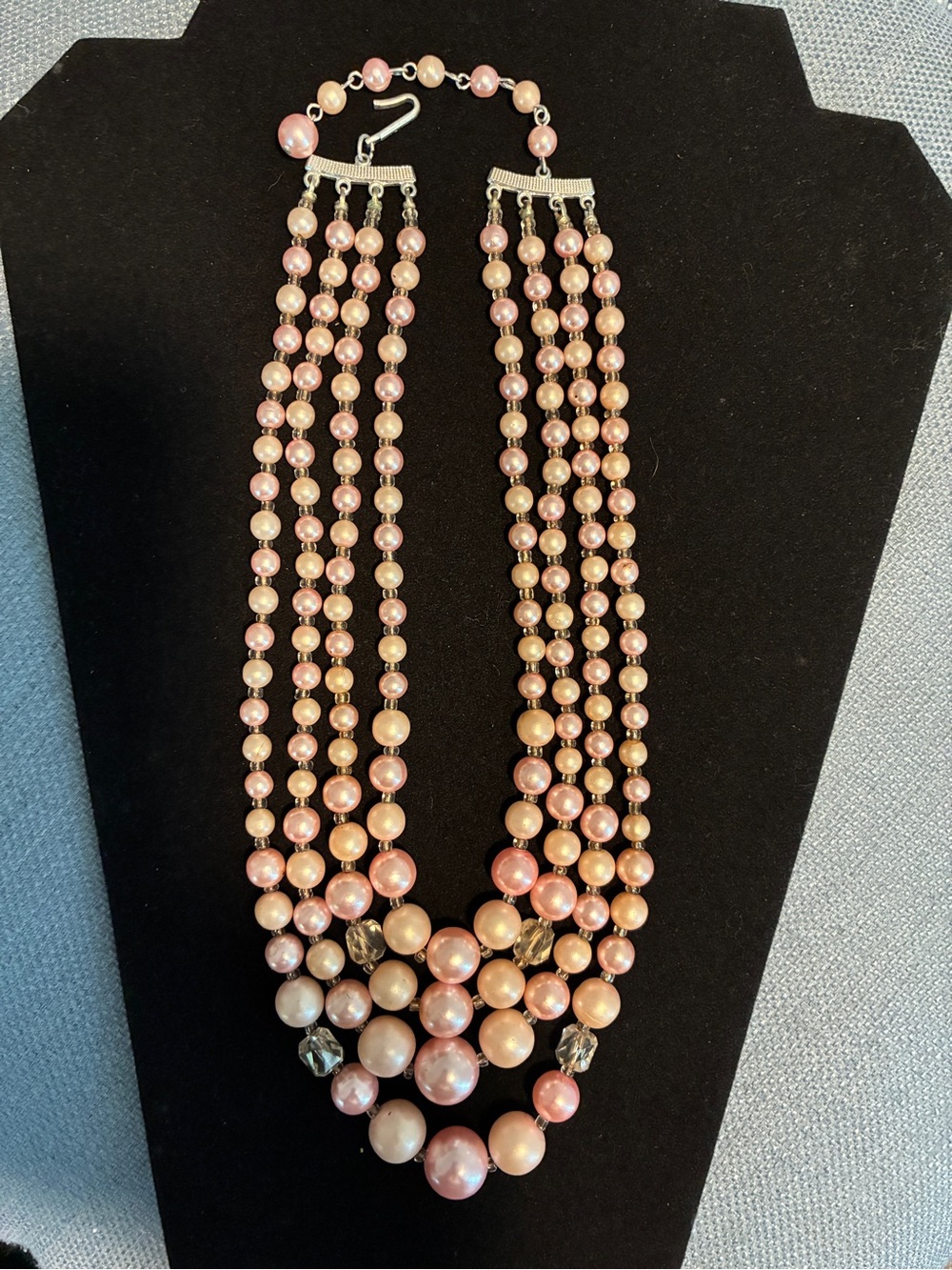 Vintage 4 strand pearl necklace